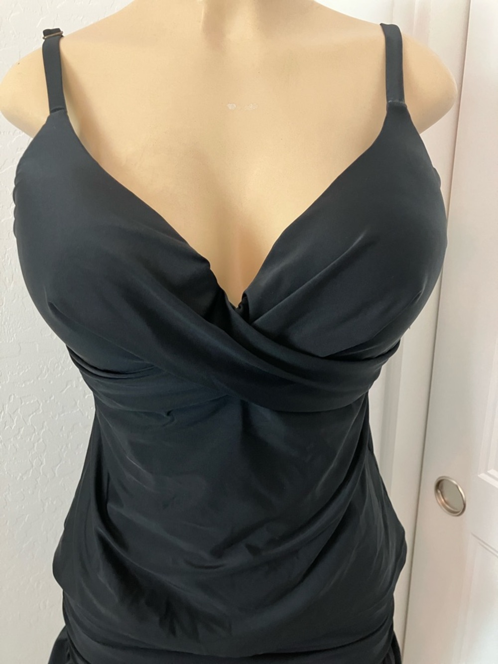 NWT Island Escape White Tag with Gold Foil Logo Tahini Top